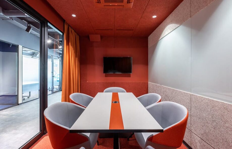 Small meeting room 1